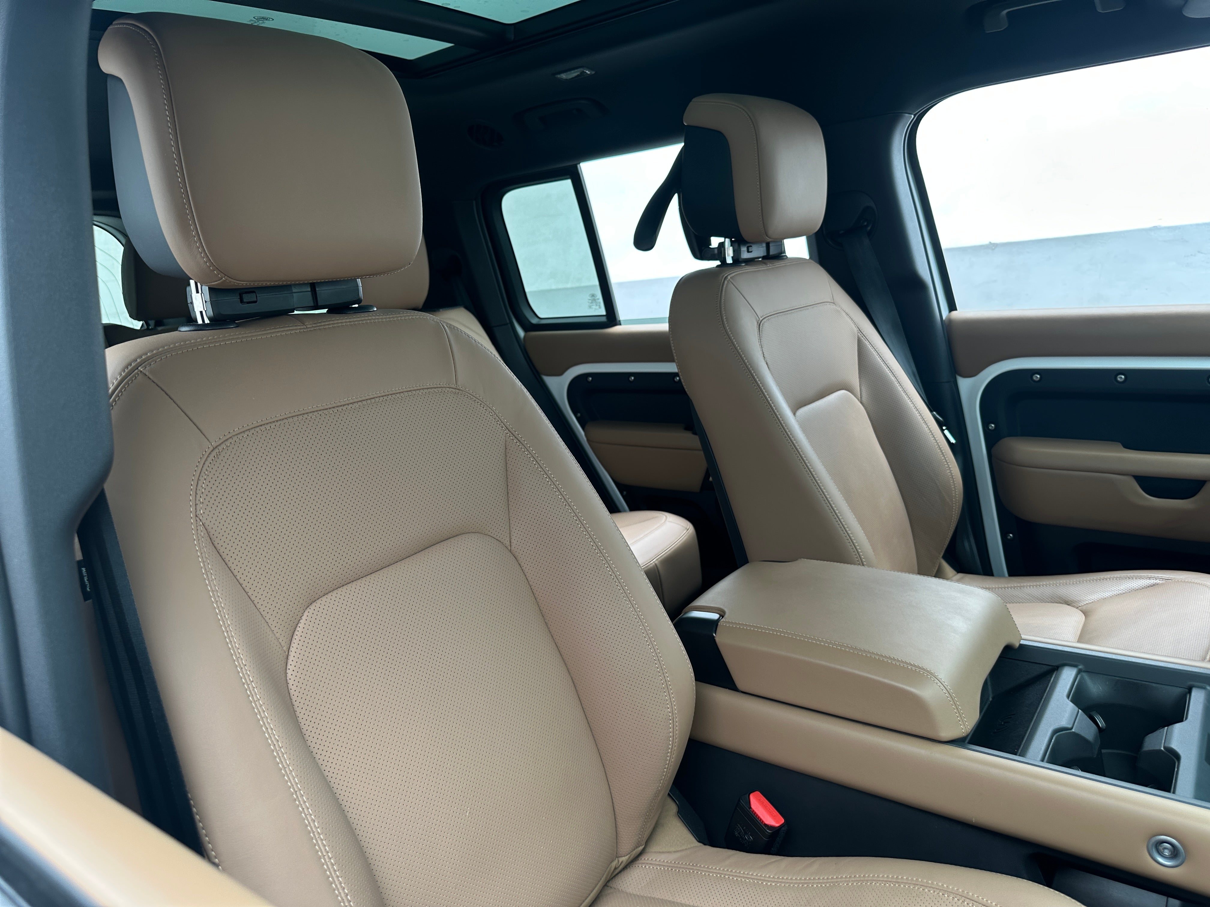land rover defender 2025 SALEJFFUXS2444003 image land rover defender 2025 SALEJFFUXS2444003 image